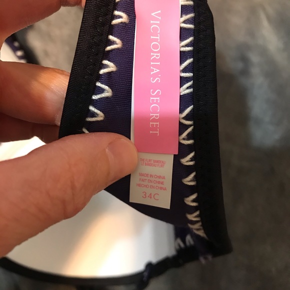 Victoria’s Secret bikini top sz 34C - Picture 2 of 2
